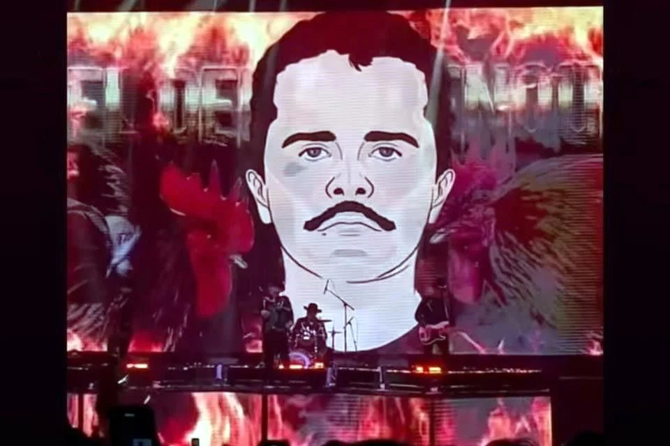 VIDEO | Rinden homenaje a “El Mencho”, líder del CJNG, en concierto de Los Alegres del Barranco en Jalisco